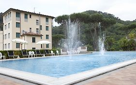 Grappolo D'oro Pietrasanta