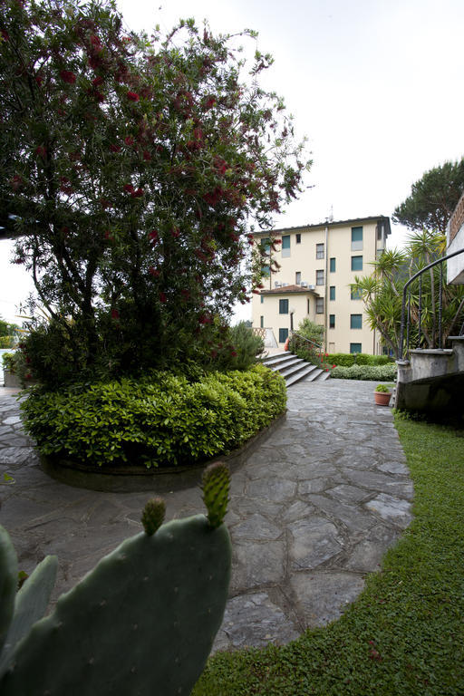 Hotel Grappolo D'Oro à Pietrasanta Extérieur photo