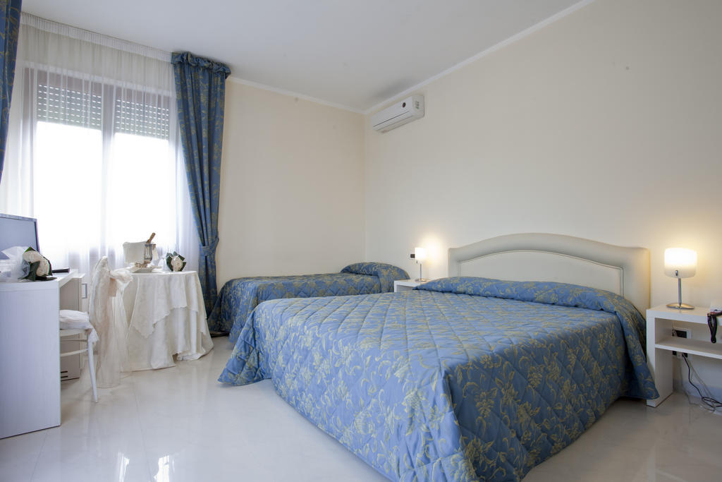 Hotel Grappolo D'Oro à Pietrasanta Extérieur photo